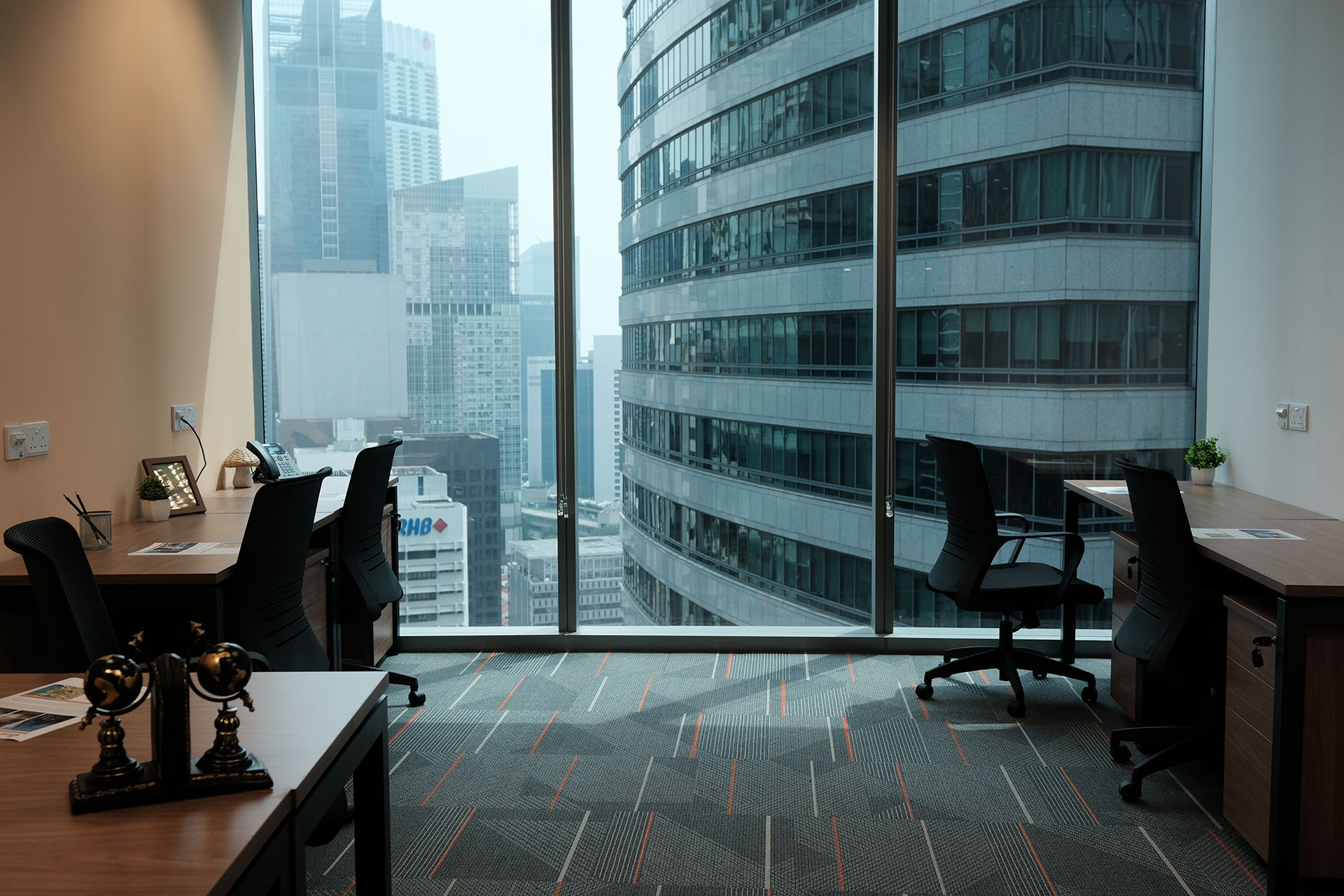 Business-Servres